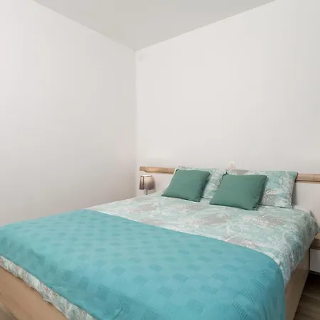 1 Bedroom Awesome In * Lovran