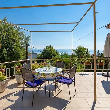 Apartament 1 Bedroom Awesome In Lovran