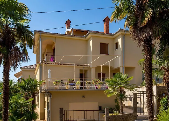 Apartment 1 Bedroom Stunning In *
