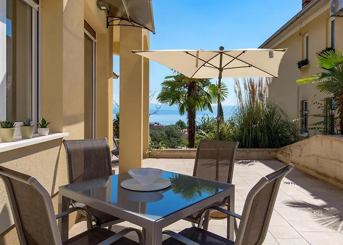 1 Bedroom Stunning In Apartment