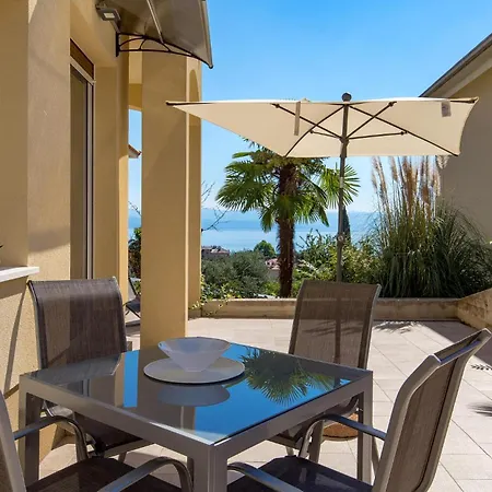 1 Bedroom Stunning In Apartament